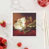 Een Magnolia op Red Velvet Servet (Insitu)