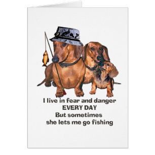 Een man die graag vis viert