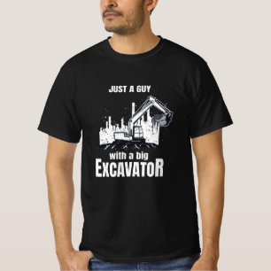 Een man met een grote opgraver, een grappige bouww t-shirt