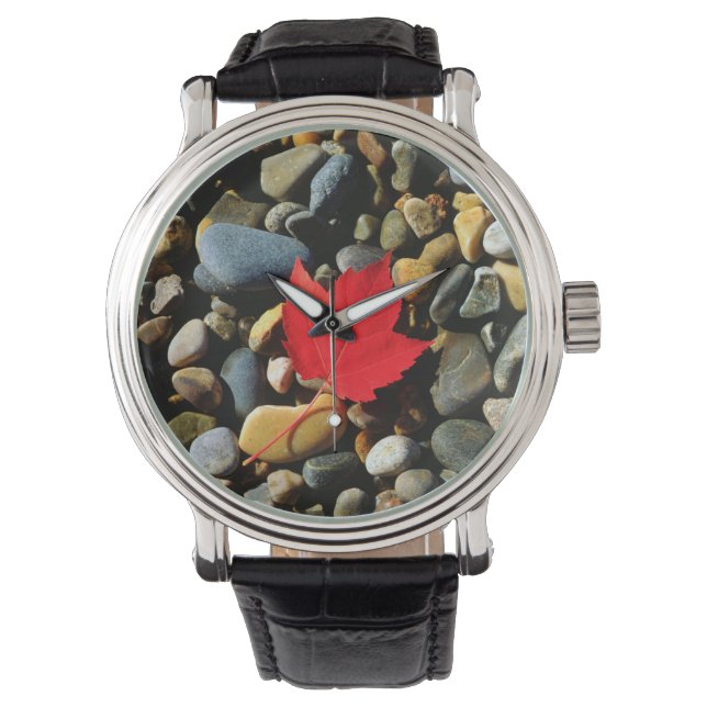 Een Maple-blad op een Rock Background Horloge (Voorkant)