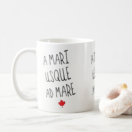 Een mari Usque en Mare Mok Canada Motto (Met donut)