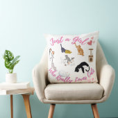 Een meisje dat echt van katten houdt kussen (Stoel)