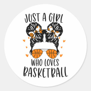 Een meisje dat houdt van basketbal 5 ronde sticker