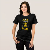 Een meisje dat houdt van salsa dansen Tri-Blend shirt (Voorkant volledig)