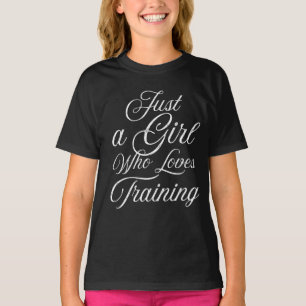 Een meisje dat houdt van trainen t-shirt