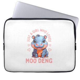 Een meisje dat van Moo Deng Hippo houdt Vrouwen Pe Laptop Sleeve