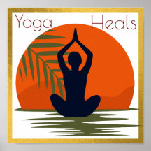 Een meisje dat yoga doet met een zonnebank