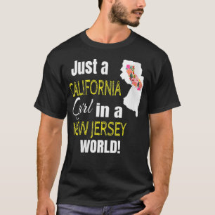 Een meisje uit Californië in een New Jersey T-shirt