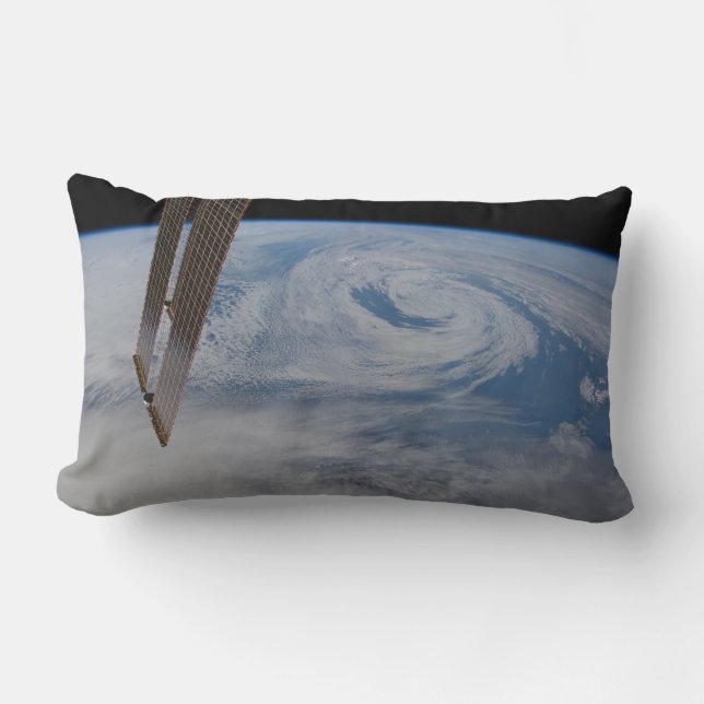 Een mid-atlantisch lagedruksysteem. kussen (Voorkant)