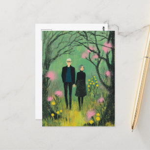 Een middelbaar paar wandelt in het bos briefkaart