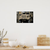 Een mijnbestendig, tegen hinderen beschermd voertu poster (Keuken)