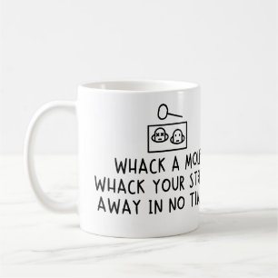 Een mol slaan. Je stress wordt snel weggejaagd. Koffiemok