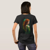 Een mooie rode hoofdvrouw met groene ogen gericht t-shirt (Achterkant volledig)