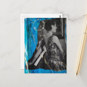 Een mooie vrouw in zwart-wit op blauw uit 1930 briefkaart