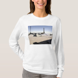Een MV-22 Osprey vult midflight T-shirt