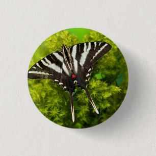 Een Noord-Amerikaanse Zwaluwstaartvlinder Ronde Button 3,2 Cm