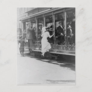 Een NYC Streetcar instappen Briefkaart