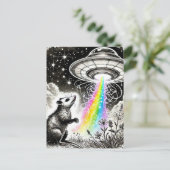 Een opossum en een ufo briefkaart (Staand voorkant)
