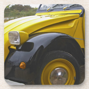 Een oud zwart-geel citroen 2CV 2 CV, Bier Onderzetter