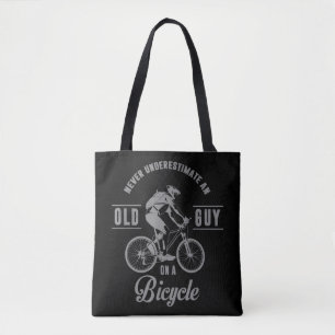 Een oude man nooit onderschatten op een fiets draagtas