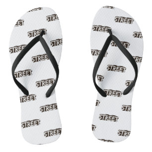 Een paar witte slippers teenslippers