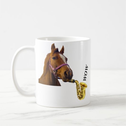 Een paard dat de saxofone wow-mok speelt koffiemok (Links)