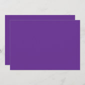 Een paarse achtergrond met een witte rand kaart (Voorkant / Achterkant)
