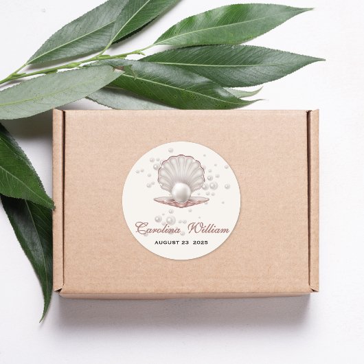 Een pareltje onder het zeeen baby shower ronde sticker