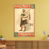 Een parlor Match "Old Hoss" Scottish Bagpiper Canvas Afdruk (Insitu (Woonkamer))