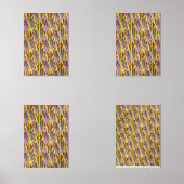 Een pluizige grijze kat met groene ogen zit op een muurkunst sets (Voorkant)