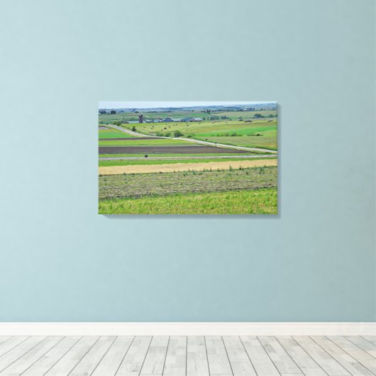 Een prachtig landschap Uitzicht van een Boerderij  Canvas Afdruk (Insitu (Houten vloer))