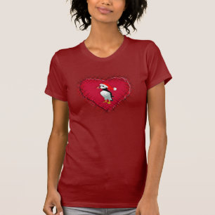 Een Puffin op een gepofte hart T-shirt