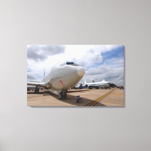 Een RC-135V/W rivet Joint vliegtuig Canvas Afdruk (Voorkant)