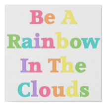 Een regenboog zijn in de wolkencanvaskunst