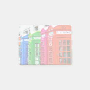 Een rij van de Heldergekleurde Kaders van de Telef Post-it® Notes
