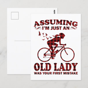 Een rijdende vrouw verondersteld dat ik gewoon een briefkaart