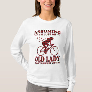 Een rijdende vrouw verondersteld dat ik gewoon een t-shirt