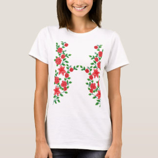 Een rode roos met gedetailleerde bloemblaadjes, af t-shirt