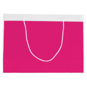 Een rode roos met levendige bloembladeren omringd  groot cadeauzakje (Achterkant)