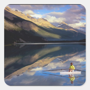 Een roeier op Banff Lake in Canada MR) Vierkante Sticker