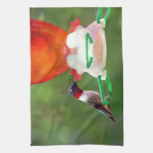 Een ruby Throated Hummingbird Theedoek (Verticaal)