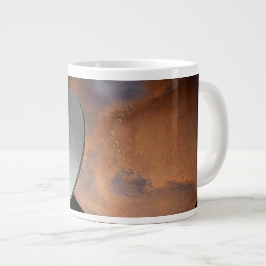 Een ruimteschip in aeroshell nadert Mars. Extra Grote Beker (Voorkant rechts)