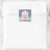 Een Schattig glaasje aardbeienmilkshake Vierkante Sticker (Tas)