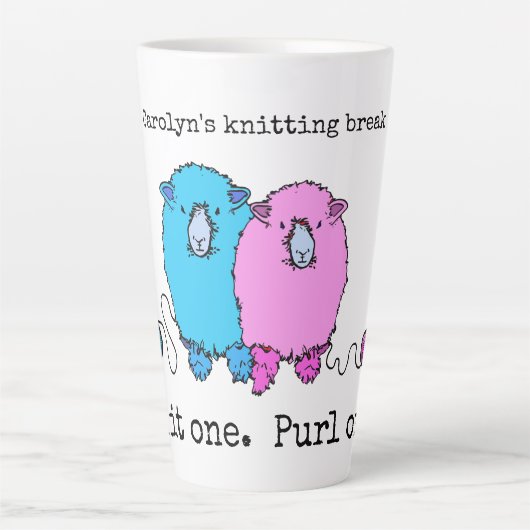 Een schattig schaap met een speciale personage latte mok (Voorkant)