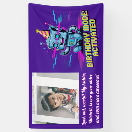 Een Schattigee Robot Activated Birthday Party Mode Spandoek (Verticaal)