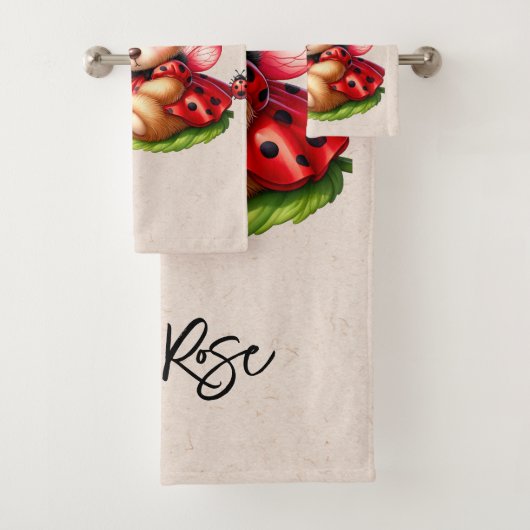 Een Schattigee teddybeer verkleed als een lievehee Bad Handdoek (Insitu)