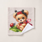 Een Schattigee teddybeer verkleed als een lievehee Bad Handdoek (Wasdoekje)