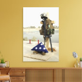 Een scherm met dode soldaten canvas afdruk (Insitu (Woonkamer))