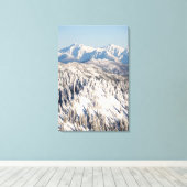 Een Schilderachtig Uitzicht van Snowy-bergen en -b Canvas Afdruk (Insitu (Houten vloer))