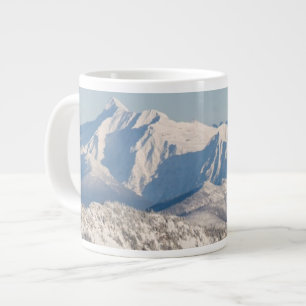 Een Schilderachtig Uitzicht van Snowy Mountains an Extra Grote Mok